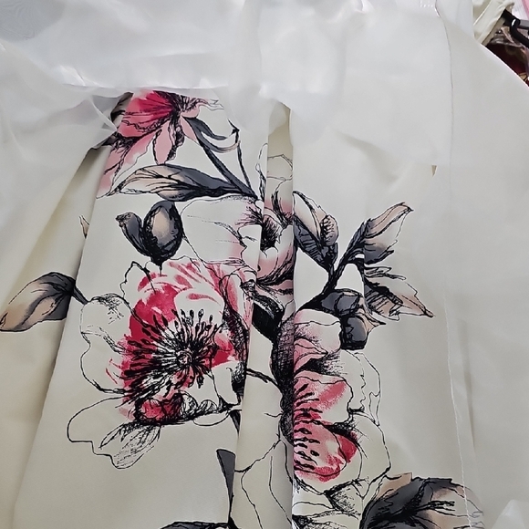 White House Black Market White Floral A-Line Skirt - Picture 7 of 12